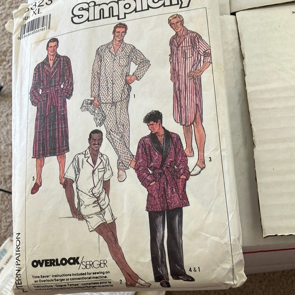 Men’s simplicity pattern - Picture 1 of 2